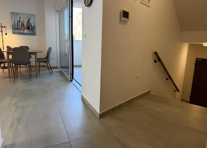 Maun Apartman