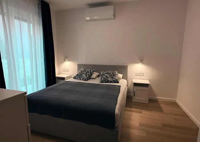 Maun Apartment Mandre