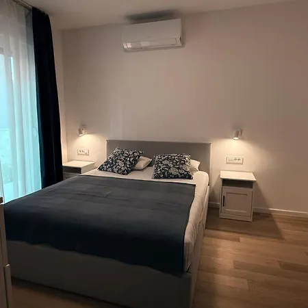 Maun Apartment Mandre